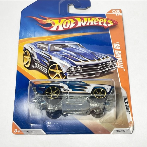 hot wheels 69 chevelle Clear Blue 2009 - Picture 8 of 16